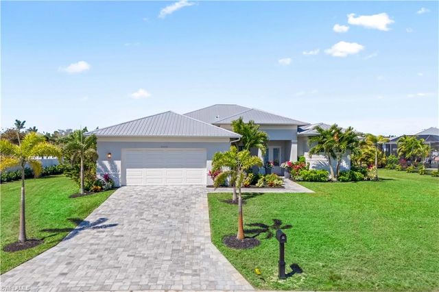2410 Kismet Lakes LN, Cape Coral, FL 33993