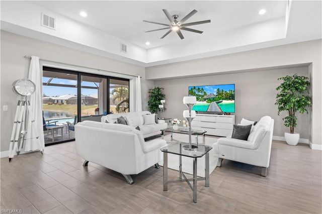 2410 Kismet Lakes LN, Cape Coral, FL 33993