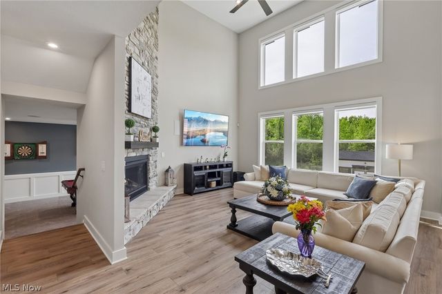 2818 Weeping Pine Drive, Medina, OH 44256