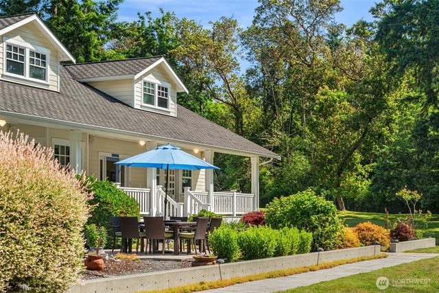 19840 Vashon Highway SW, Vashon, WA 98070