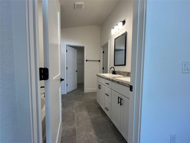 15649 SE 88 AVENUE, Summerfield, FL 34491