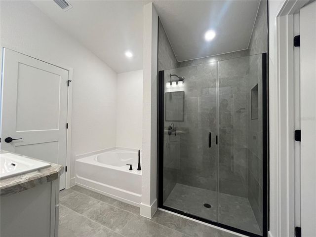 15649 SE 88 AVENUE, Summerfield, FL 34491