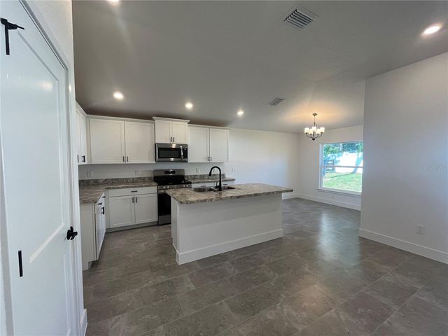 15649 SE 88 AVENUE, Summerfield, FL 34491