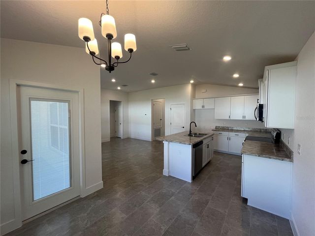 15649 SE 88 AVENUE, Summerfield, FL 34491