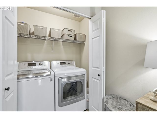 20275 HOODVIEW Ave, West Linn, OR 97068