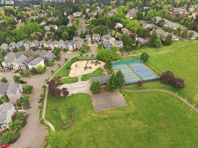 20275 HOODVIEW Ave, West Linn, OR 97068