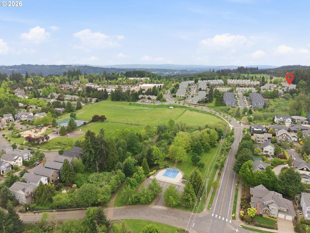20275 HOODVIEW Ave, West Linn, OR 97068