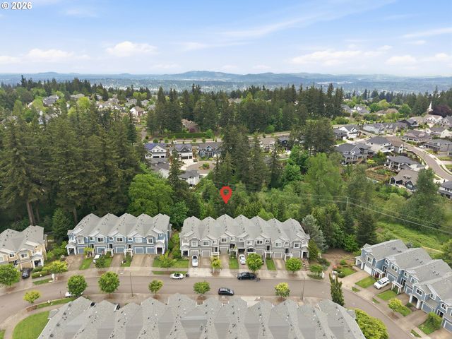 20275 HOODVIEW Ave, West Linn, OR 97068