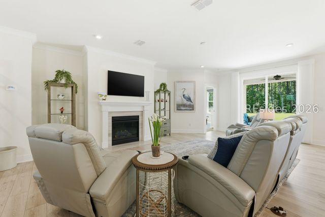 101 Carolina Oaks Ave, Bluffton, SC 29909