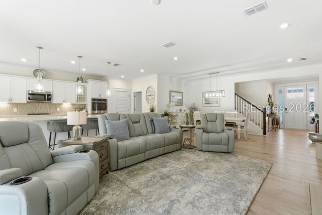 101 Carolina Oaks Ave, Bluffton, SC 29909