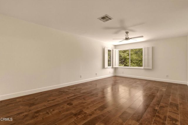 664 S Mansfield Avenue, Los Angeles, CA 90036