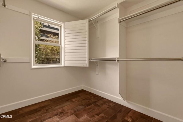 664 S Mansfield Avenue, Los Angeles, CA 90036