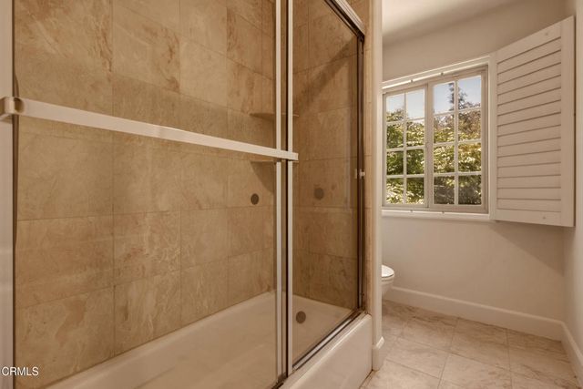 664 S Mansfield Avenue, Los Angeles, CA 90036