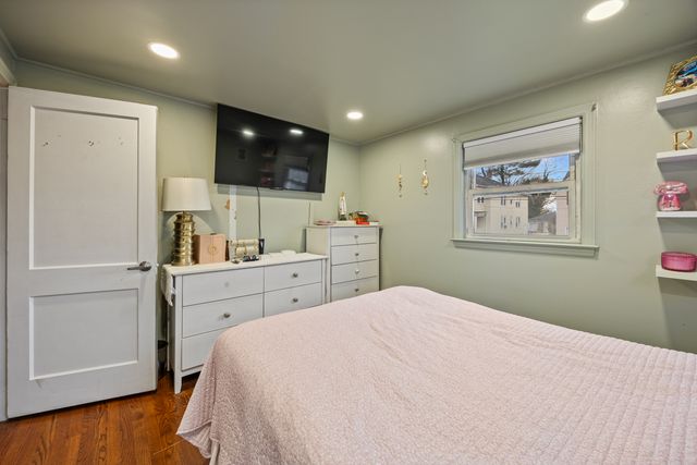 93 Stanwood Street, West Hartford, CT 06110