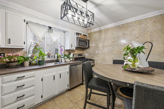 93 Stanwood Street, West Hartford, CT 06110