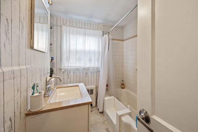 93 Stanwood Street, West Hartford, CT 06110