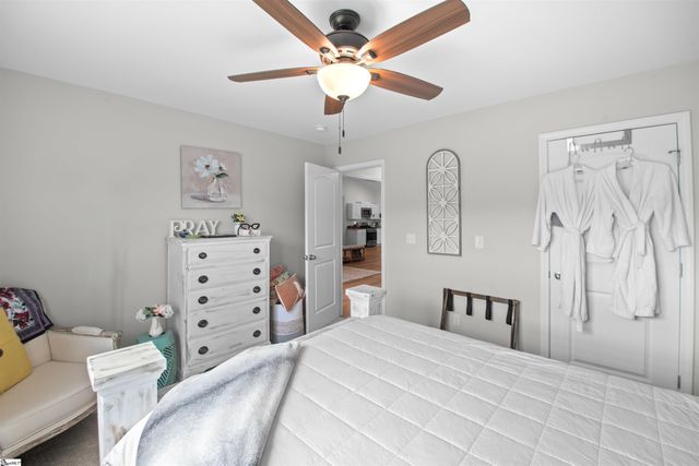 104 Summer Breeze Court, Townville, SC 29689