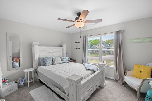 104 Summer Breeze Court, Townville, SC 29689