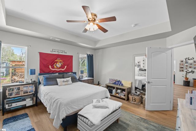 104 Summer Breeze Court, Townville, SC 29689