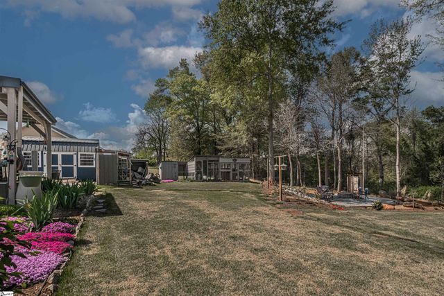 104 Summer Breeze Court, Townville, SC 29689