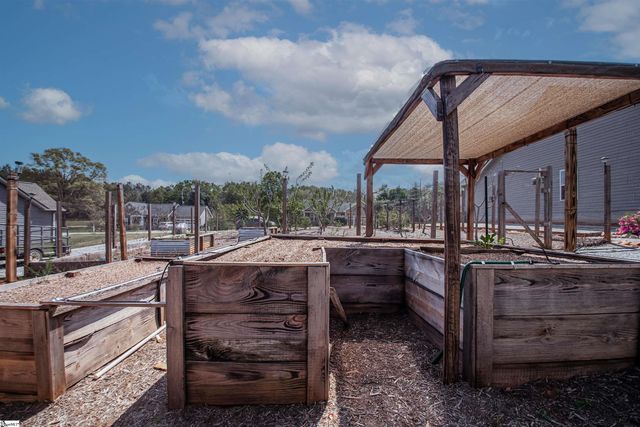 104 Summer Breeze Court, Townville, SC 29689