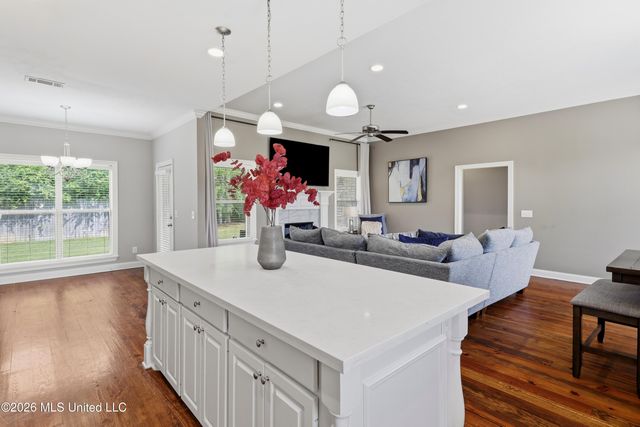 240 Falls Crossing, Madison, MS 39110