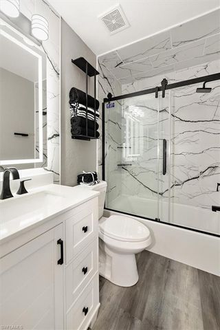 2821 NE 4th PL, Cape Coral, FL 33909