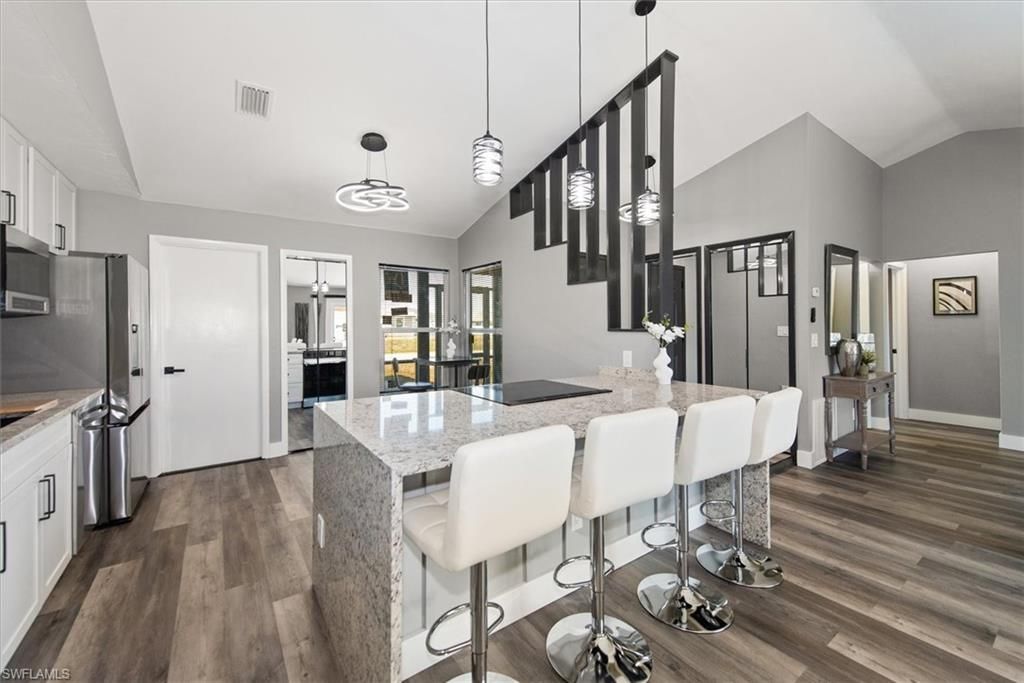 2821 NE 4th PL, Cape Coral, FL 33909