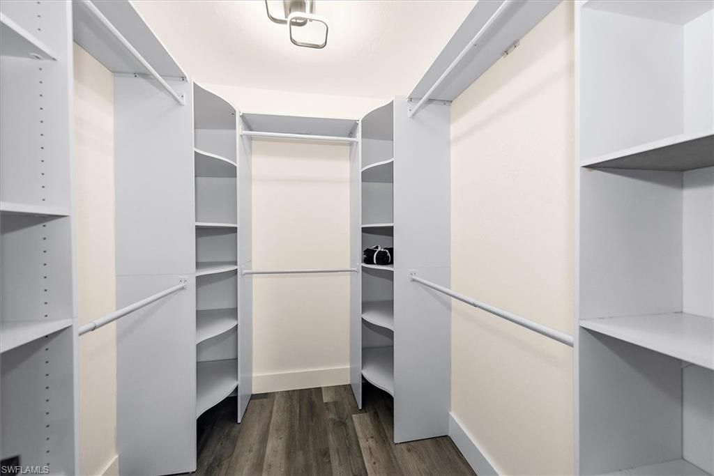 Image 17 of property listing at 2821 NE 4th PL, Cape Coral, FL 33909