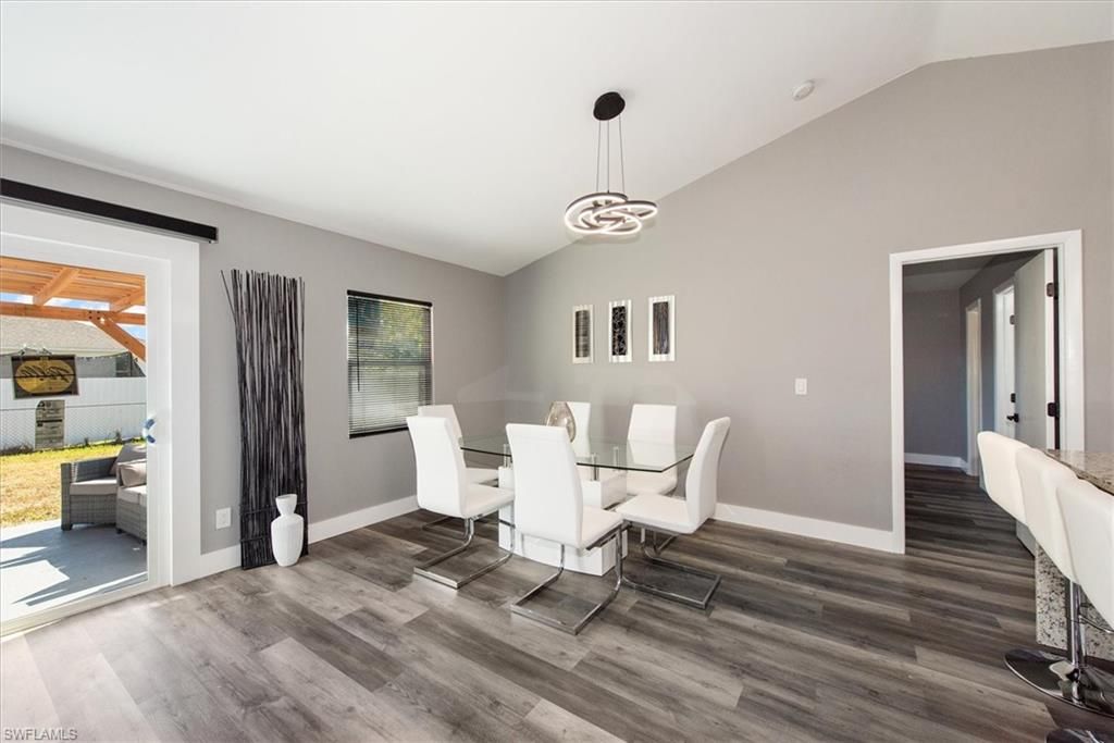 Image 4 of property listing at 2821 NE 4th PL, Cape Coral, FL 33909