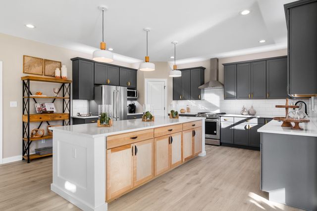 18895 Sapphire Avenue, Lowell, IN 46356