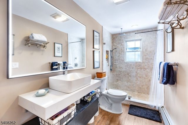 11 Miller Ave, Tewksbury Twp., NJ 08858