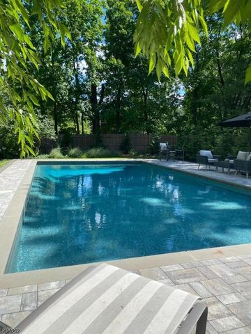 11 Miller Ave, Tewksbury Twp., NJ 08858