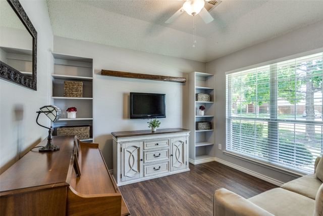 1062 E Oak Street, Wylie, TX 75098