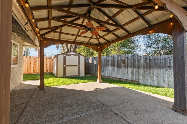 7301 Spicer Dr, Citrus Heights, CA 95621