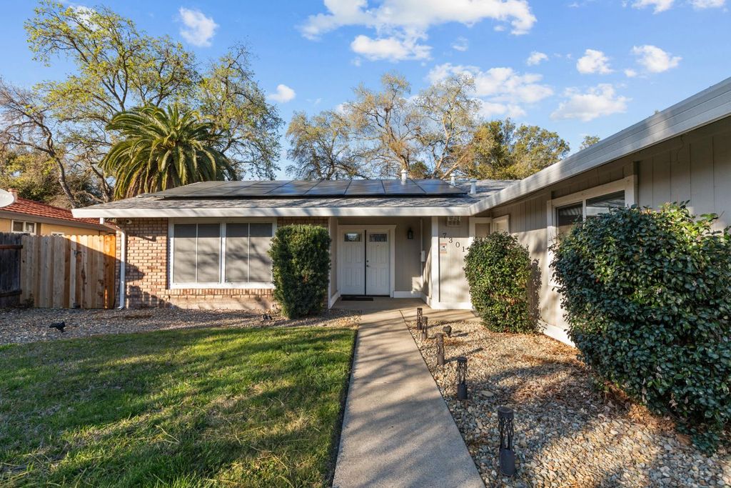 7301 Spicer Dr, Citrus Heights, CA 95621