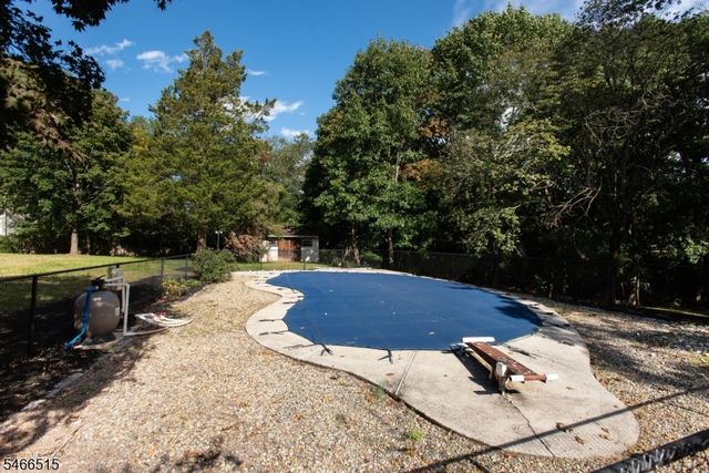 116 Emerson Rd, Franklin Twp., NJ 08873