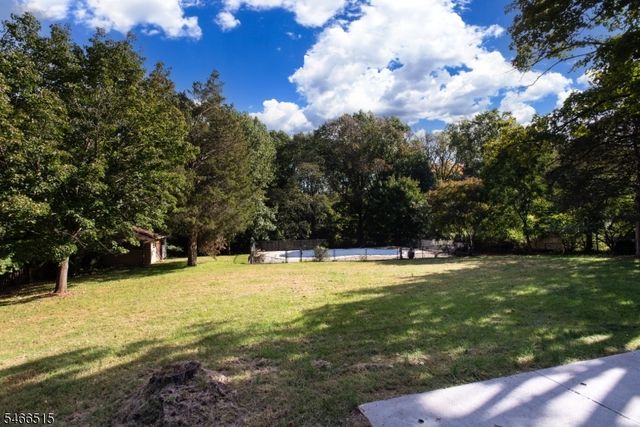 116 Emerson Rd, Franklin Twp., NJ 08873