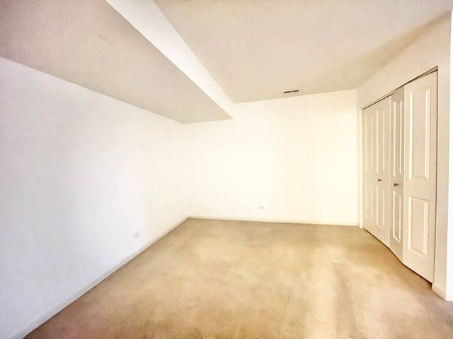 786 Four Seasons Boulevard 786, Aurora, IL 60504