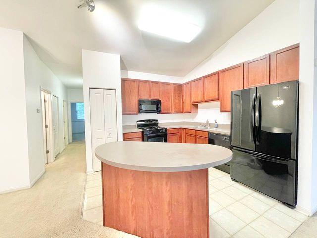786 Four Seasons Boulevard 786, Aurora, IL 60504