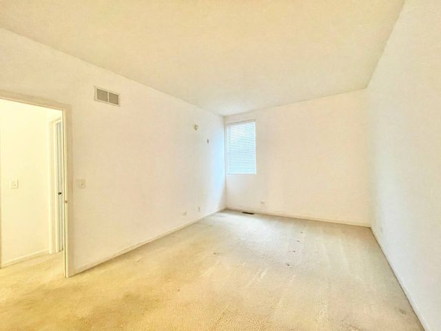 786 Four Seasons Boulevard 786, Aurora, IL 60504