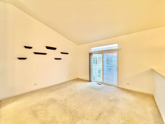 786 Four Seasons Boulevard 786, Aurora, IL 60504