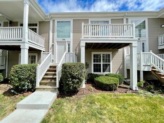 786 Four Seasons Boulevard 786, Aurora, IL 60504