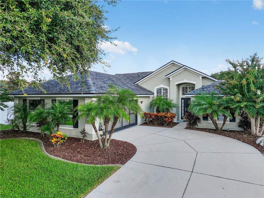36800 QUEEN BEE LANE, Grand Island, FL 32735