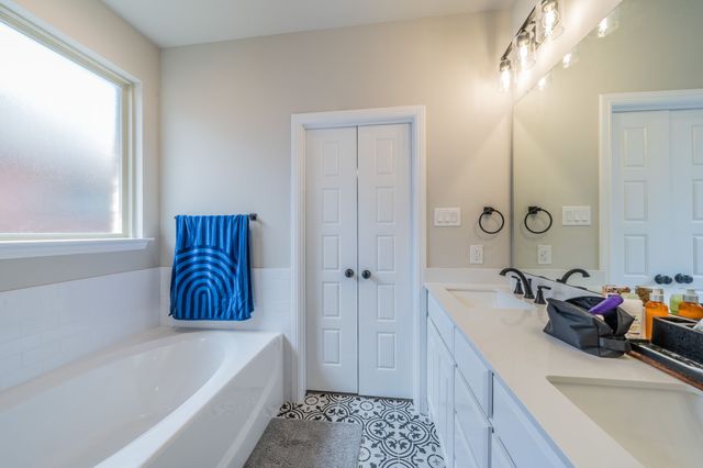 1057 Nighthawk Trail, Alvarado, TX 76009