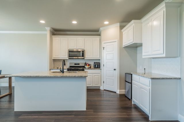 1057 Nighthawk Trail, Alvarado, TX 76009