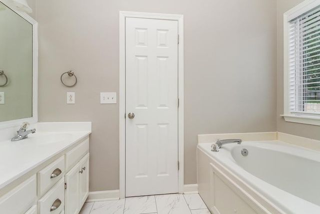 2737 Aston Woods Ln, Thompsons Station, TN 37179