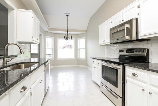 2737 Aston Woods Ln, Thompsons Station, TN 37179