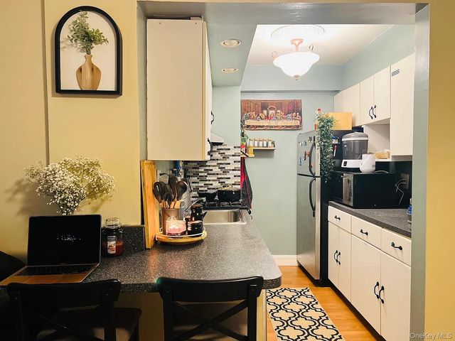 54-44 Little Neck Parkway 5L, Little Neck, NY 11362