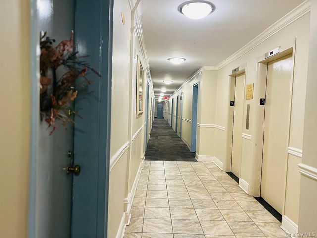 54-44 Little Neck Parkway 5L, Little Neck, NY 11362